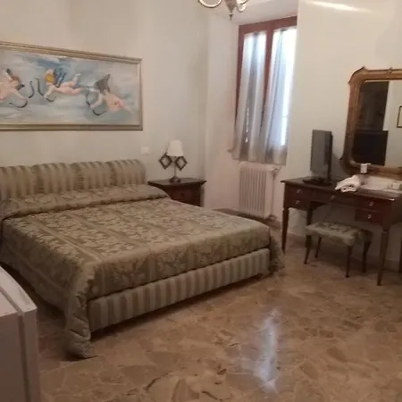 Hotel Antica Casa Di Famiglia Castiglione del Lago Exterior foto
