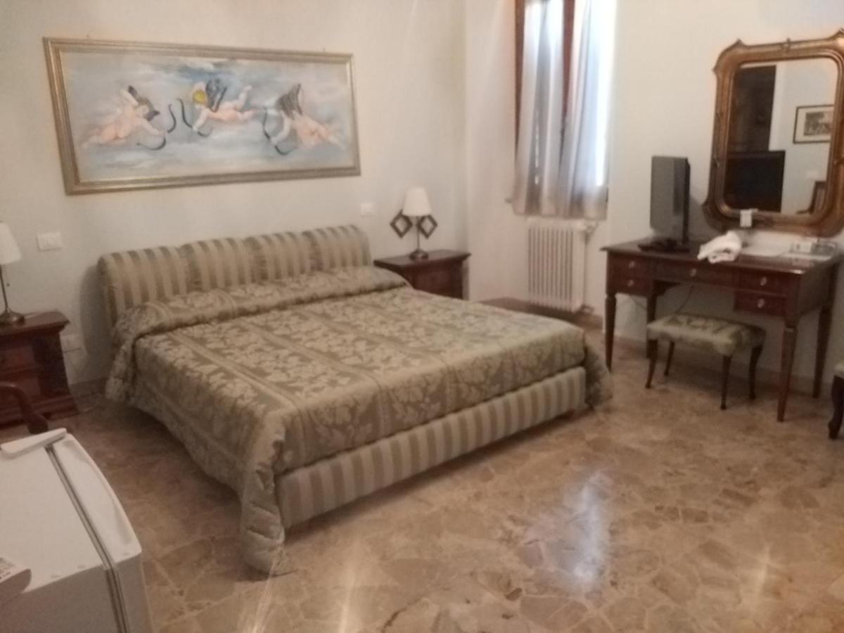 Antica Casa Di Famiglia